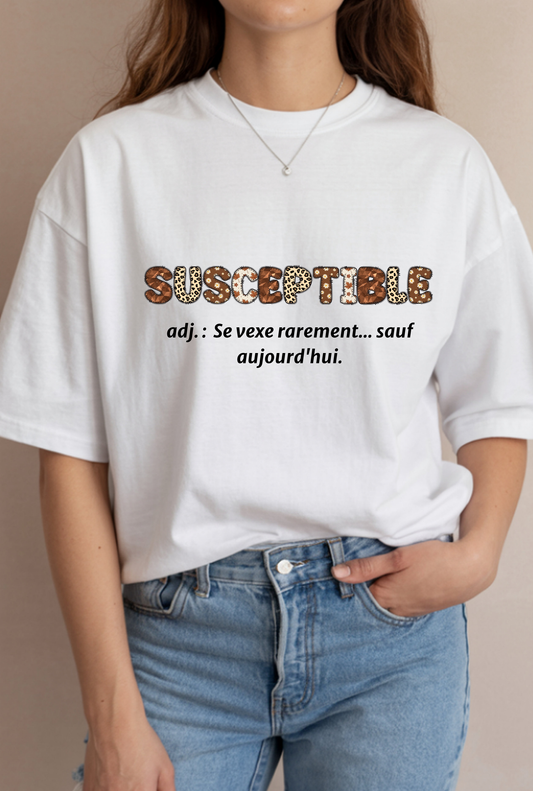 T-shirt « Susceptible » coupe oversize créé par Céline Studio Création